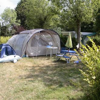 grassy pitch in Campsite de la plage in Benodet