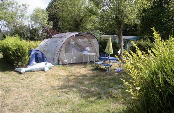 grassy pitch in Campsite de la plage in Benodet