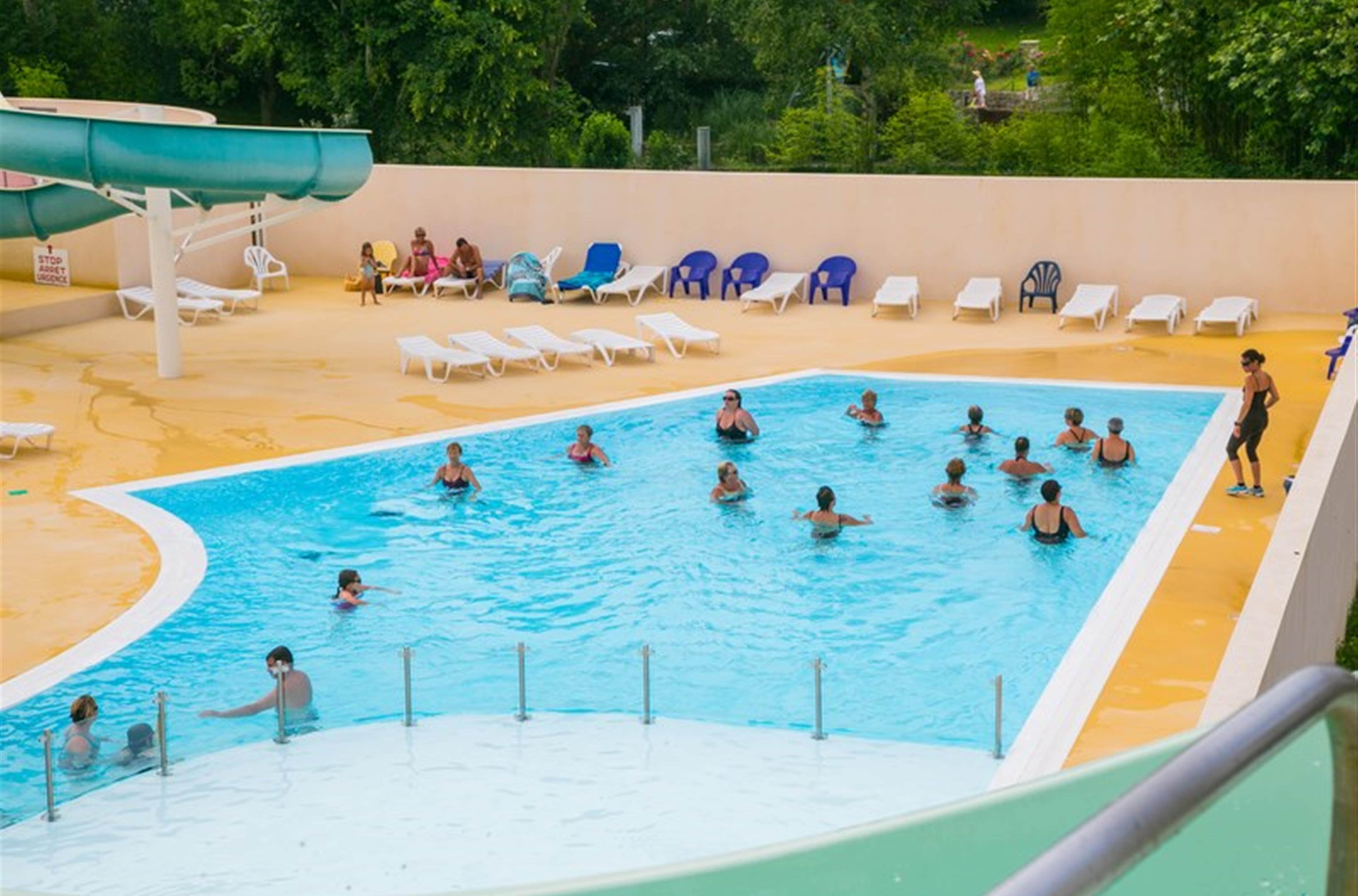 Swimming-pool in Campsite de la Plage in Benodet