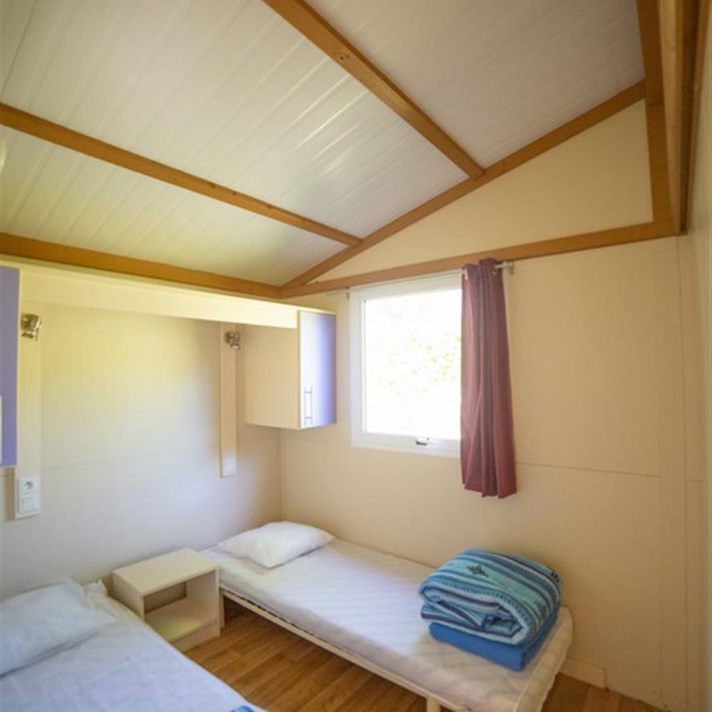 bedroom 1 double bed